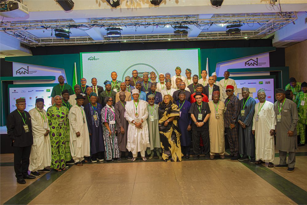 Dignitaries and special guests at the public session opening ceremony